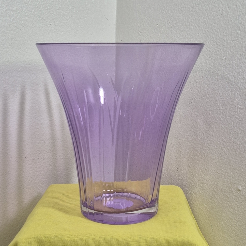 Vintage Lavender/Purple Ribbed Flared Glass Flower Vase FTD 6.5"